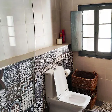 16 Agius De Soldanis 別荘 *